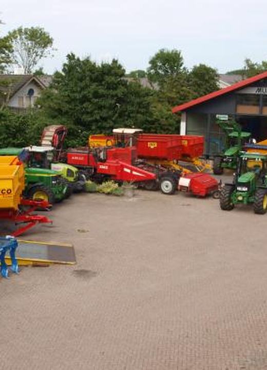 Het erf van Mijno van Dijk Mechanisatie